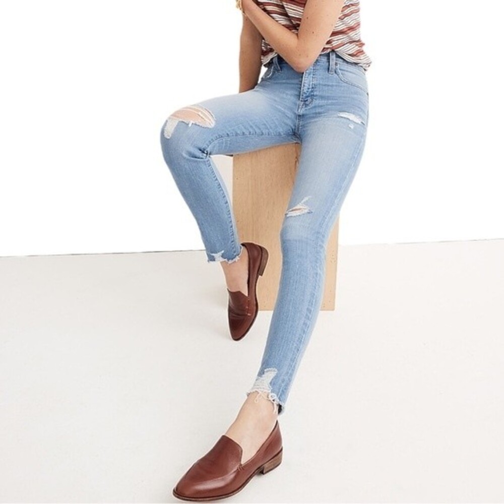 Madewell 9" High-Rise Skinny Jeans in Ontario Wash Distressed Hem Womens Size 25